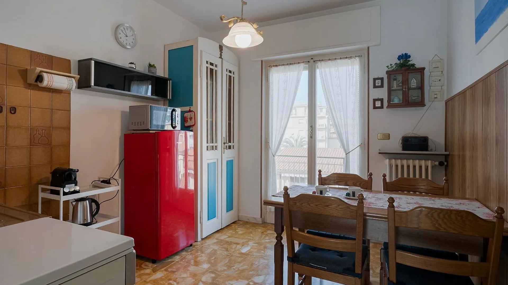 Casa Silvia - Central - Terrace - Wifi Bordighera 0*,  Italy